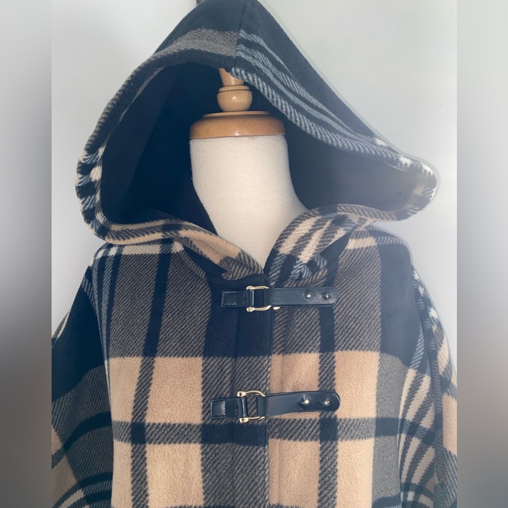 RACHEL ROY Plaid Hooded Poncho with Buckle Detail - Size - Picture 3 of 7